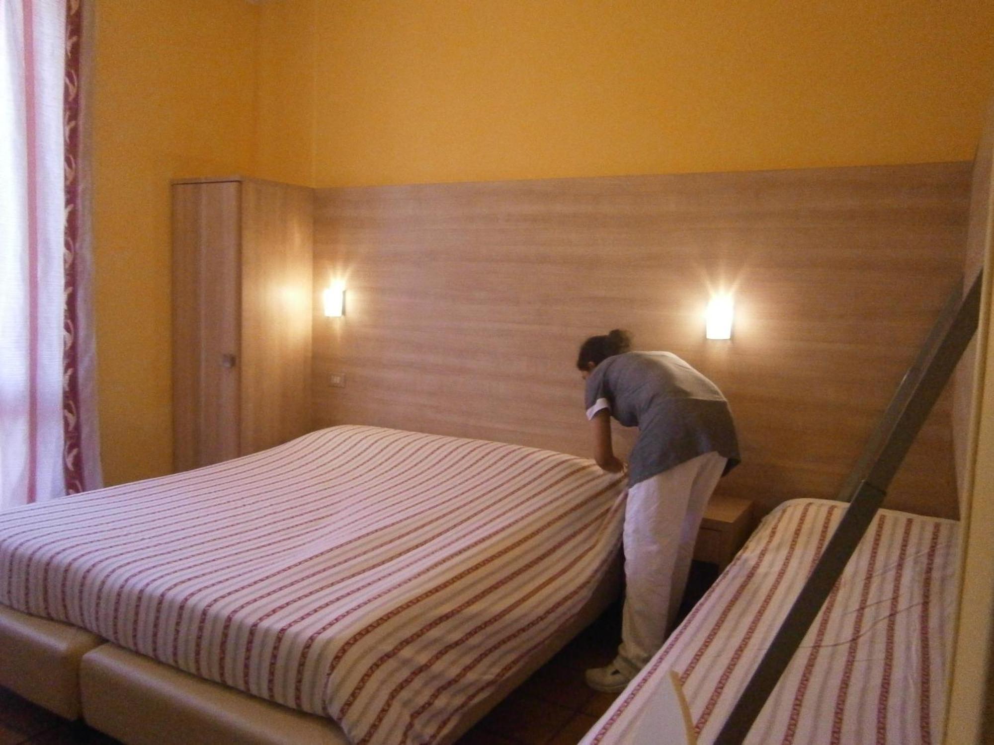 Hotel Chiara Sirmione Room photo
