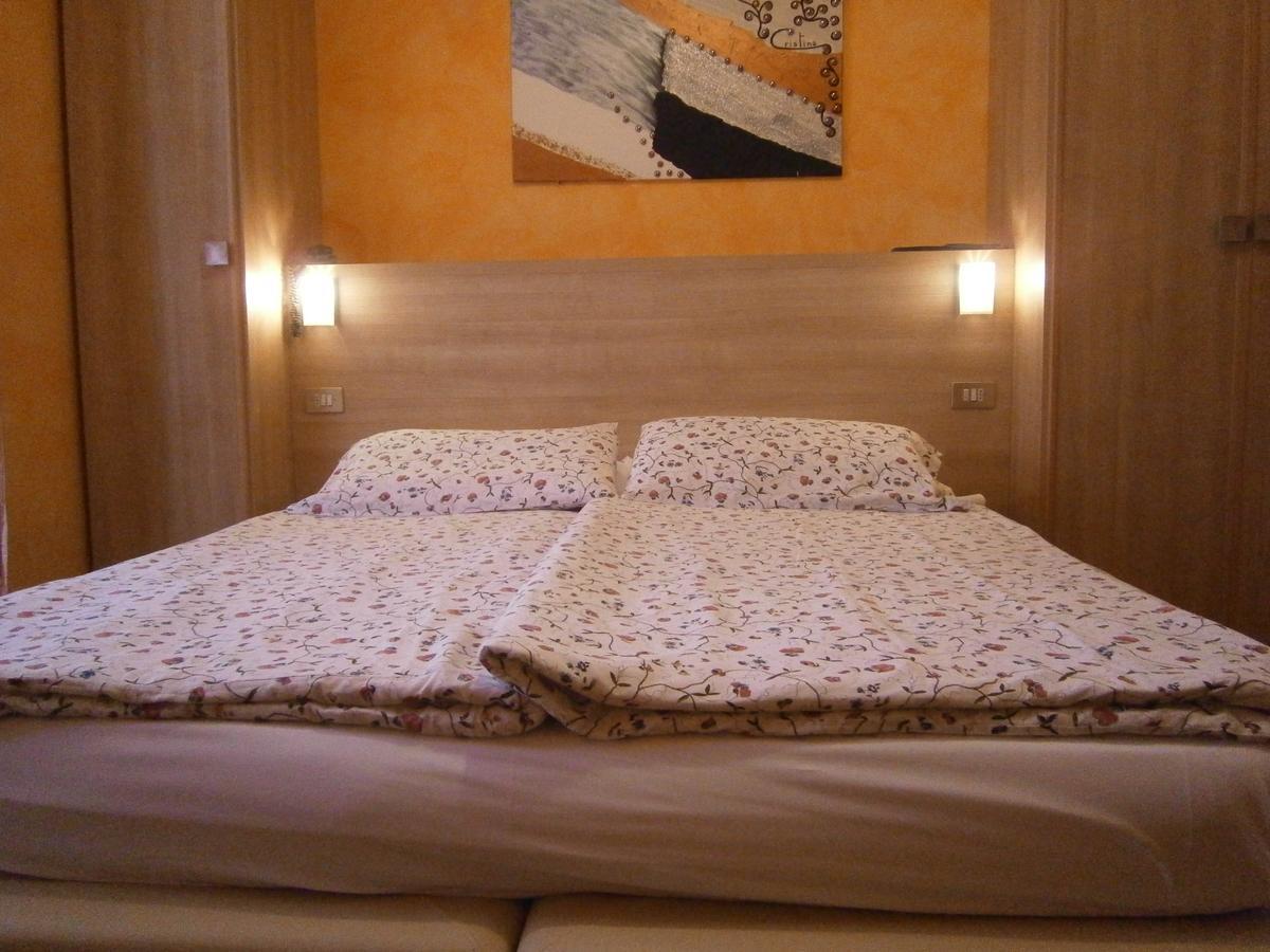Hotel Chiara Sirmione Exterior photo