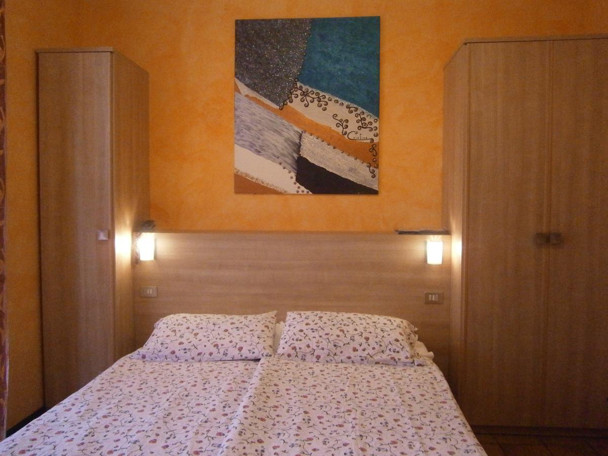 Hotel Chiara Sirmione Exterior photo